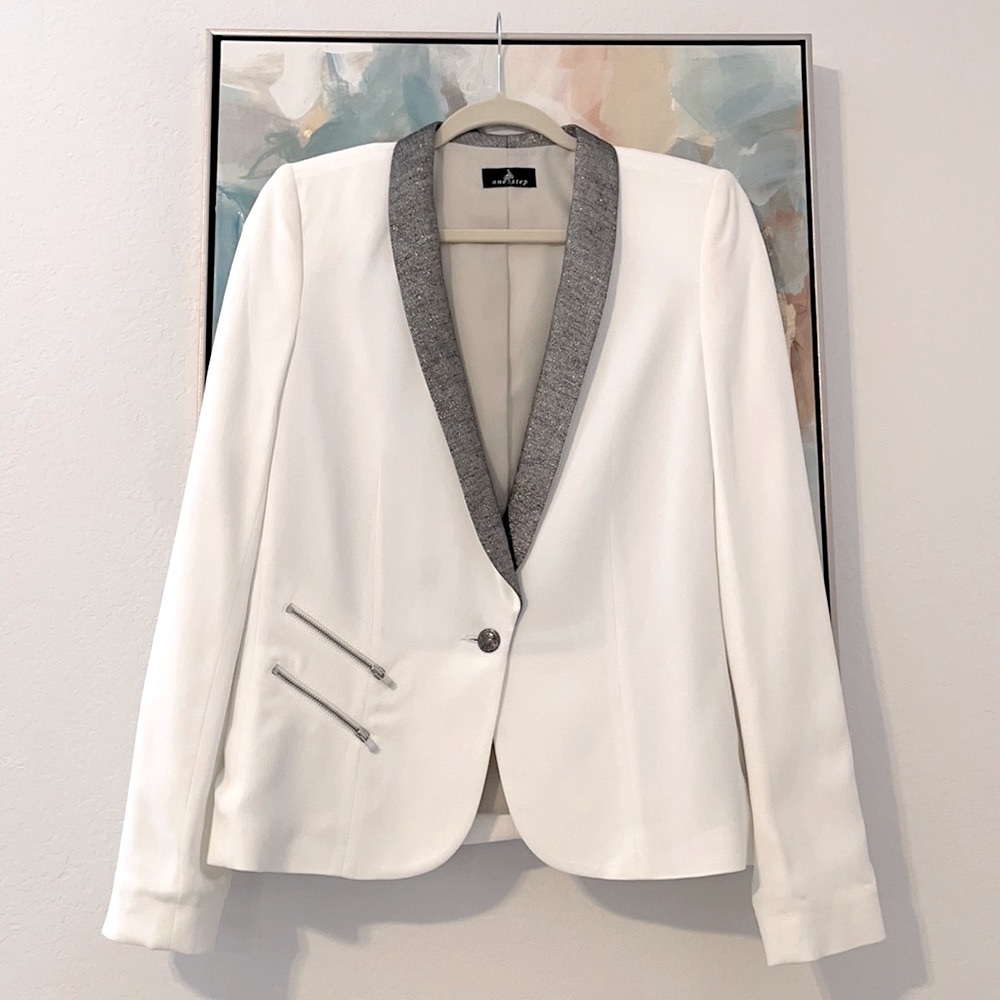 White Shawl-collar ONE STEP Jacket